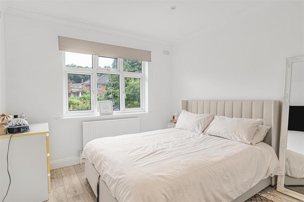 Second bedroom