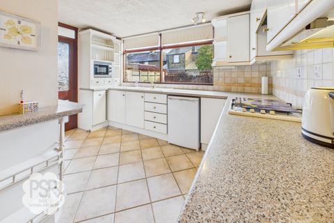 3 bedroom semi-detached house for sale, Meadowside, Disley, SK12