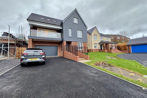 5 bedroom detached house for sale, Trefechan, Merthyr Tydfil CF48