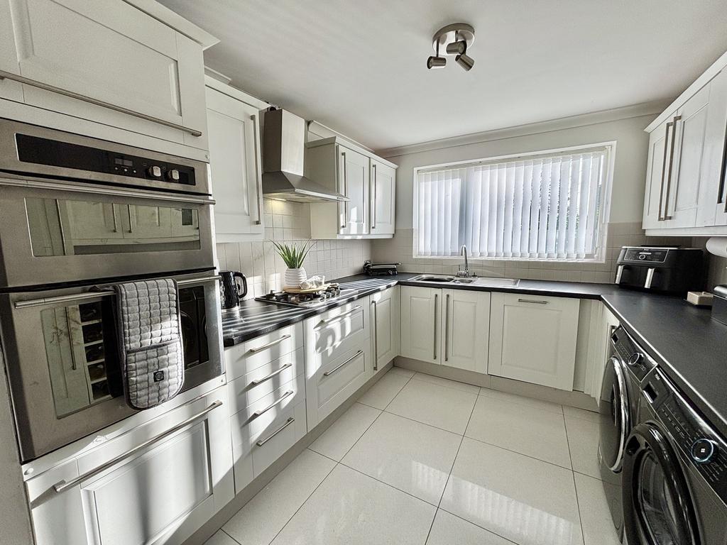 Kitchen/Open Plan Living Room