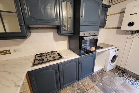 undefined, Luton LU1