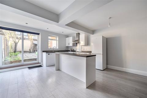 2 bedroom terraced house for sale, Park Road, London