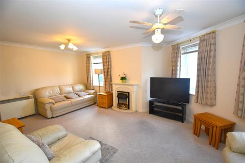 2 bedroom retirement property for sale, Ormond House, Roche Close, Rochford