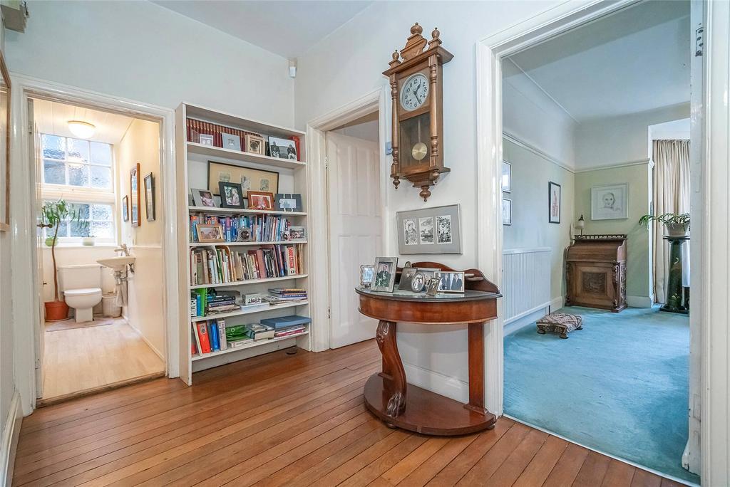Entrance Hall D