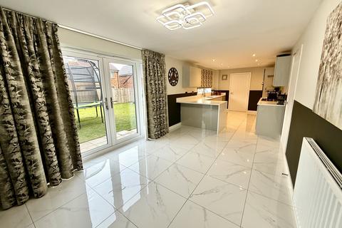 5 bedroom detached house for sale, Aspen Gardens, Hartside View