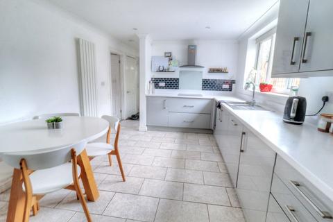 3 bedroom semi-detached house for sale, Eastwood Road, High Wycombe HP14