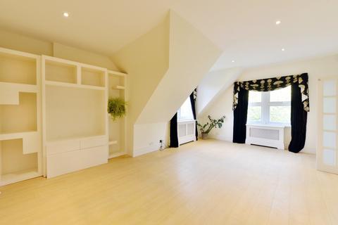 2 bedroom penthouse to rent, Heath Drive, Hampstead, London NW3