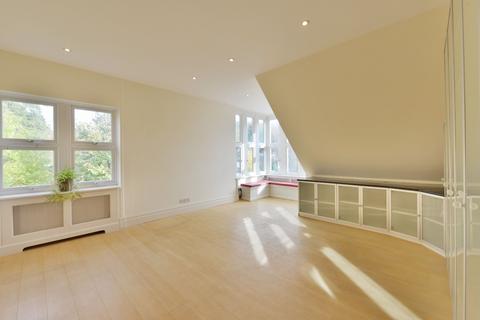 2 bedroom penthouse to rent, Heath Drive, Hampstead, London NW3