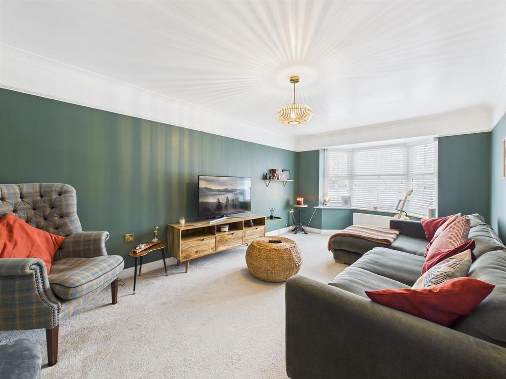 Lounge: