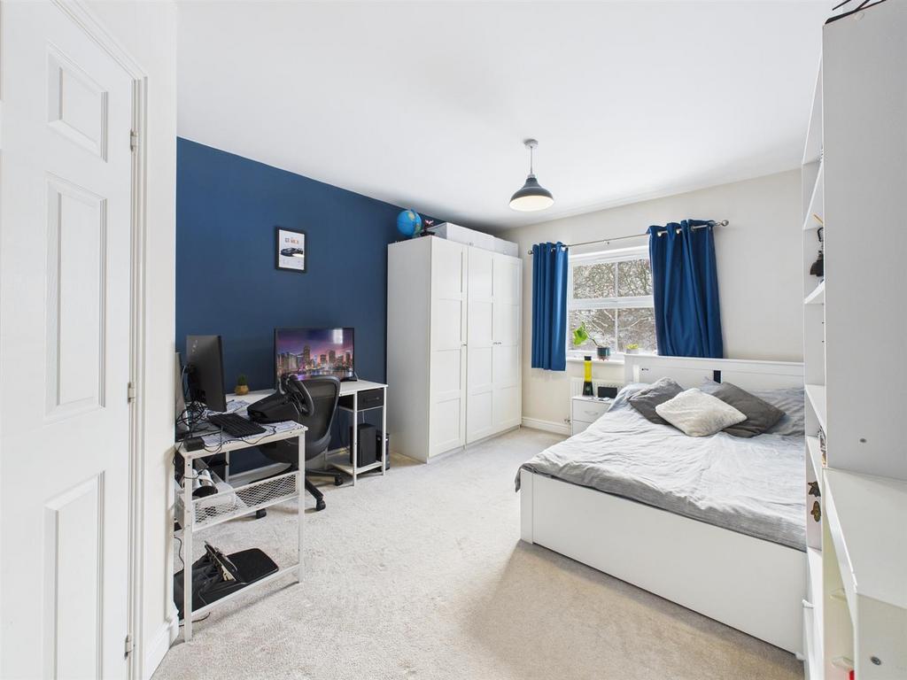 Bedroom: