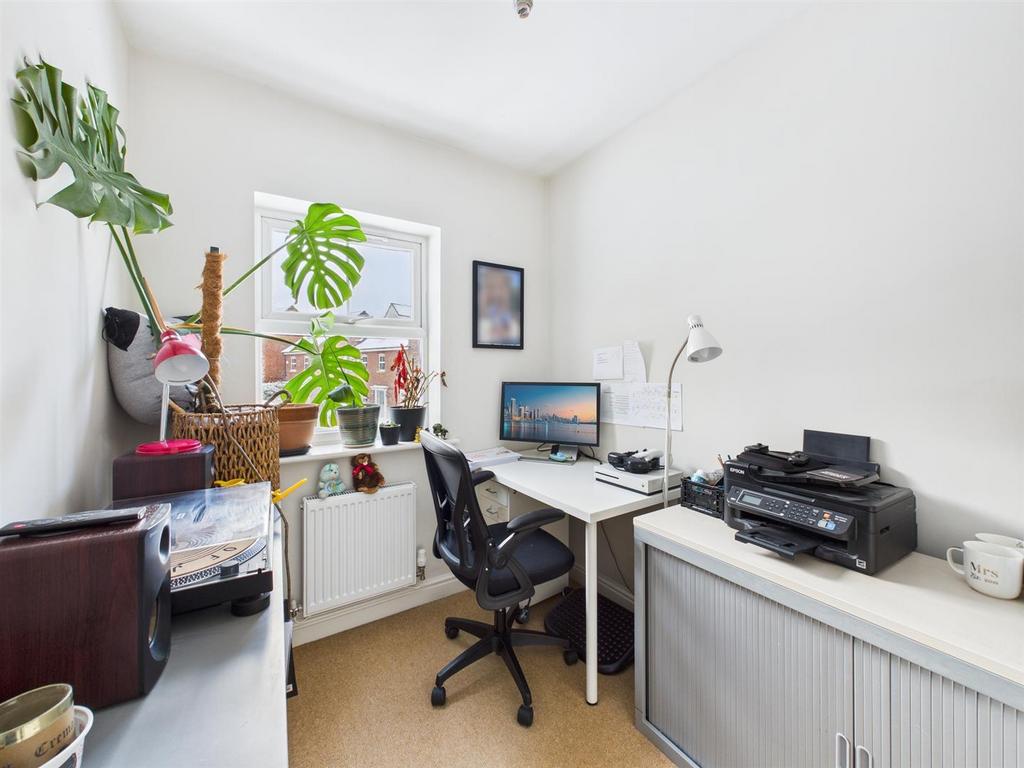 Bedroom: