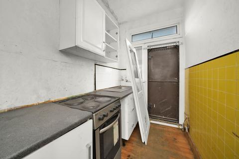 3 bedroom end of terrace house for sale, Saxon Road, Ilford IG1