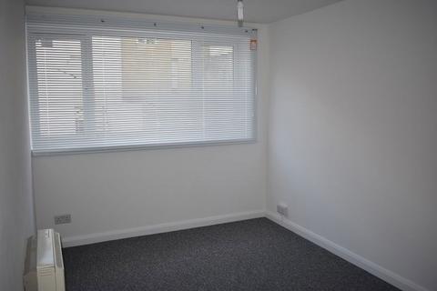 2 bedroom flat to rent, Cavendish House, 138 Kings Road, Brighton, BN1 2JH