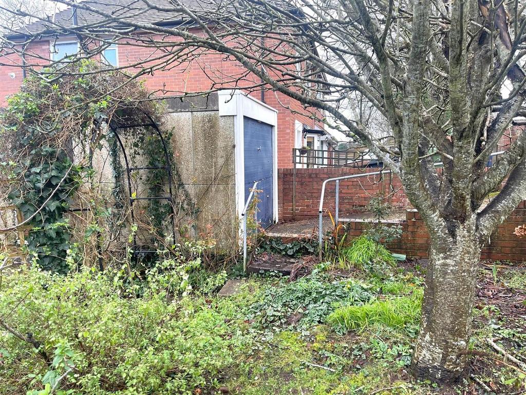 Bottom of Garden &amp; Garage