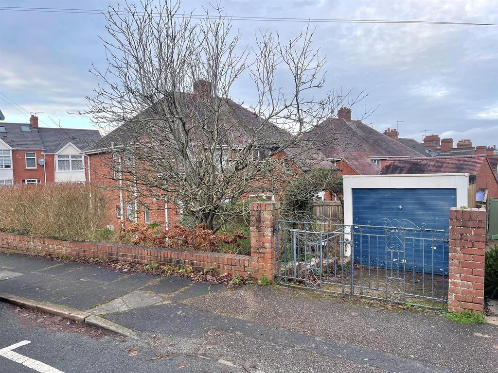 Garage &amp; Parking