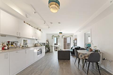 1 bedroom apartment to rent, Millet Place, Pontoon Dock London E16