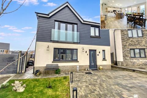 4 bedroom detached house for sale, Maes Y Teirw, Carmarthen
