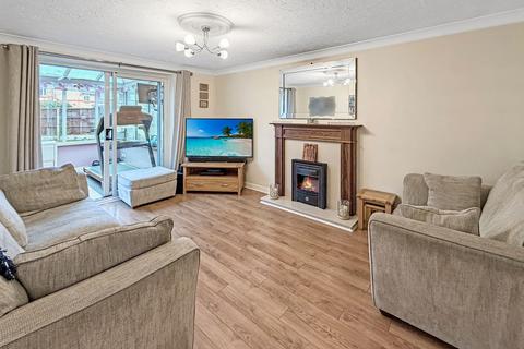 undefined, Welling Road, Grays RM16