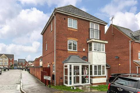 Passionflower Close, Bedworth  * FIVE BEDROOMS / TWO EN-SUITES *