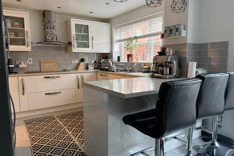 5 bedroom link detached house for sale, Passionflower Close, Bedworth  * FIVE BEDROOMS / TWO EN-SUITES *