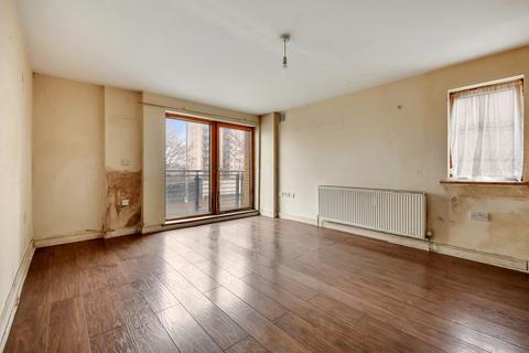 2 bedroom flat for sale, Hainault Street, IG1