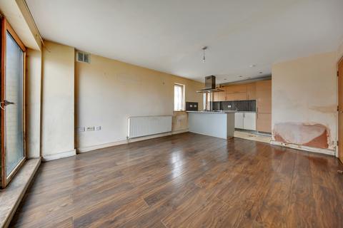 2 bedroom flat for sale, Hainault Street, IG1