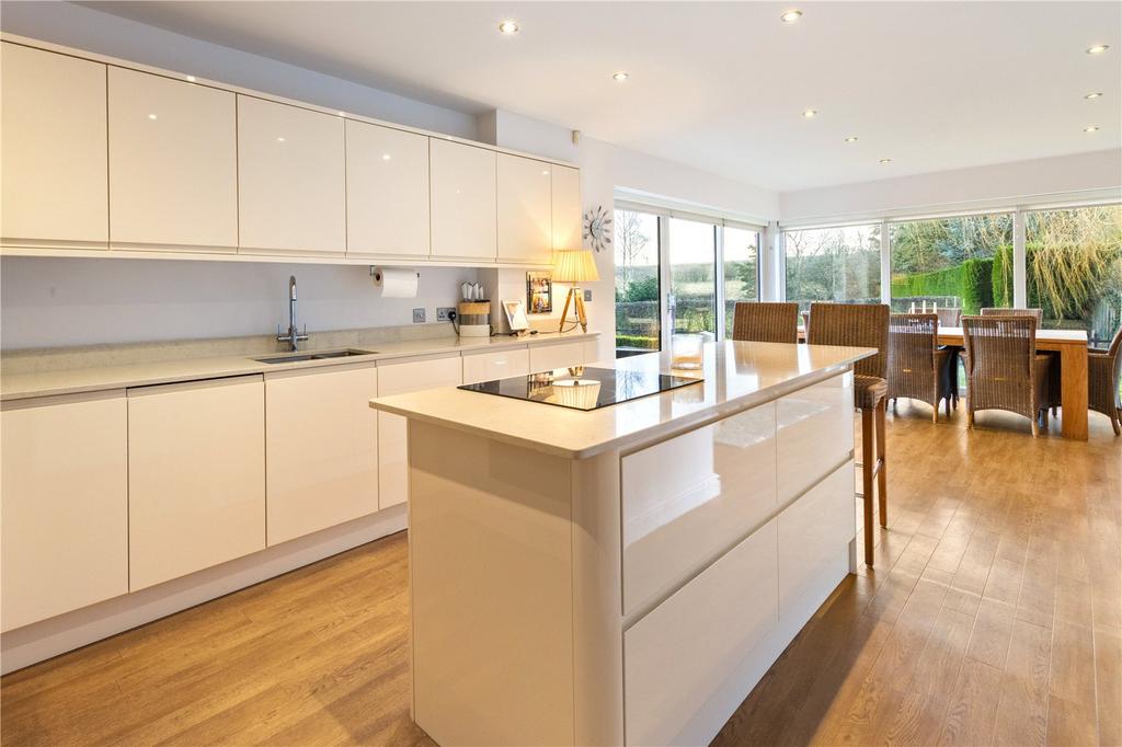 Kitchen/Dining