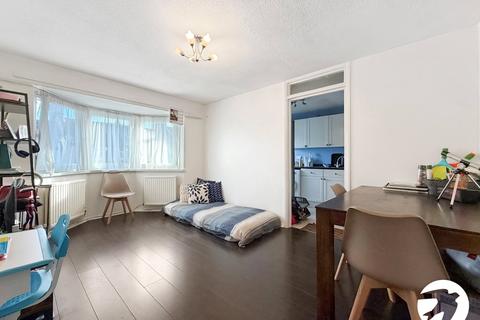 1 bedroom flat to rent, Gallosson Road, London, SE18