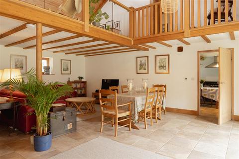3 bedroom house to rent, Ryersh Lane, Capel, Dorking
