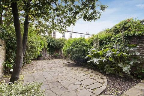 4 bedroom terraced house to rent, Selwood Terrace, South Kensington, London, SW7