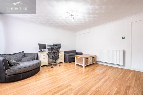 undefined, Ormskirk L39