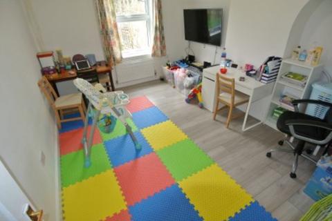 3 bedroom end of terrace house to rent, Bromley, BR1
