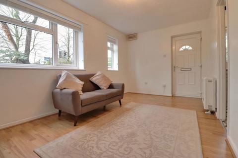 1 bedroom terraced house to rent, The Sycamores, Lichfield WS14