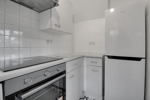 1 bedroom terraced house to rent, The Sycamores, Lichfield WS14