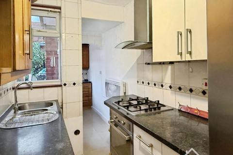 3 bedroom terraced house to rent, Farren Road, Coventry
