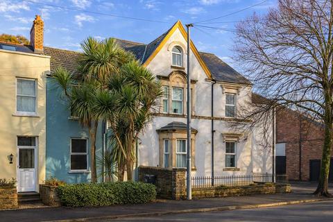 2 bedroom flat for sale, Severn Grove, Cardiff CF11