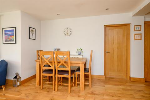 4 bedroom semi-detached house for sale, Poppleton Hall Gardens, Nether Poppleton