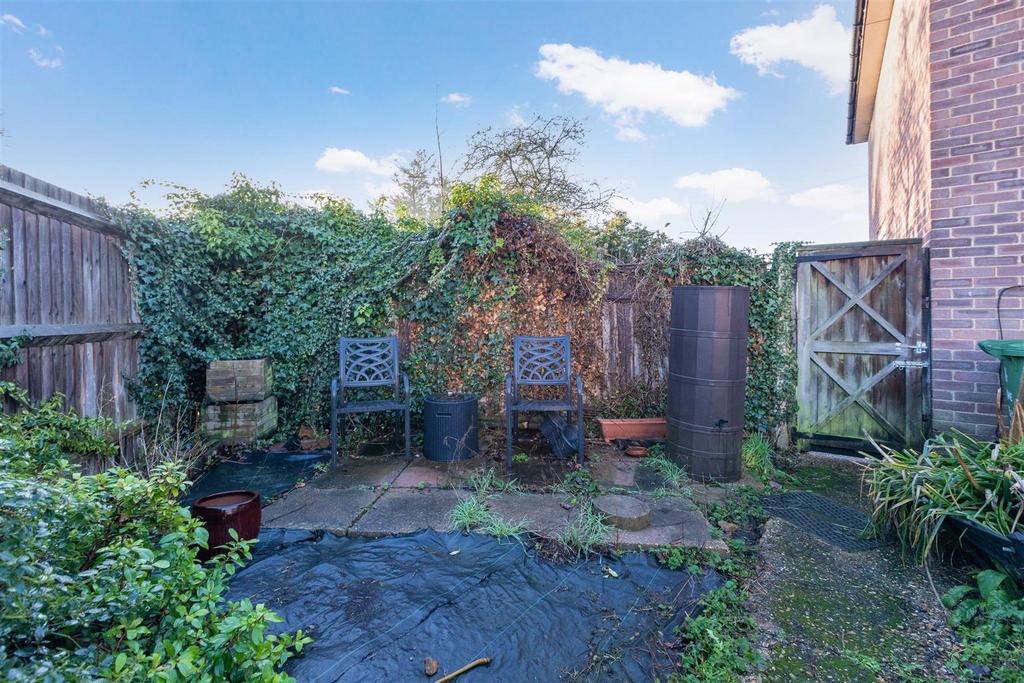 148 Lower Cippenham Lane-6.jpg