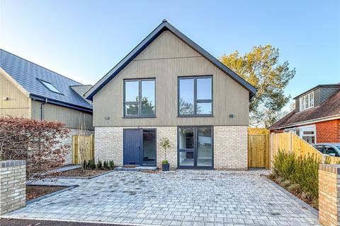 4 bedroom detached house for sale, Walcott Avenue, Christchurch, Dorset, BH23