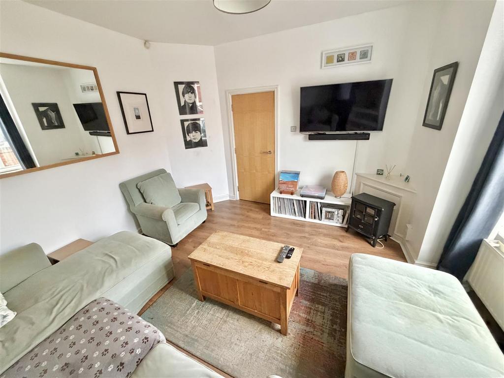 Lounge 3