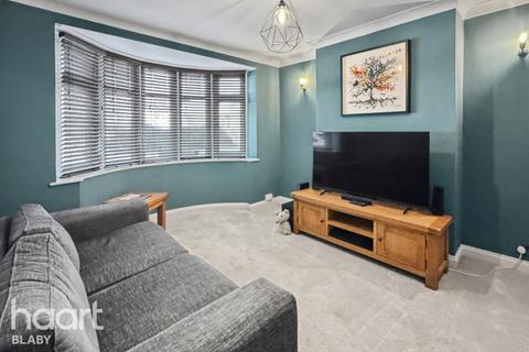 3 bedroom semi-detached house for sale, Highfield Drive, Wigston