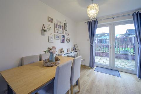 4 bedroom semi-detached house for sale, Rose Avenue, Kingswinford, DY6 8LE