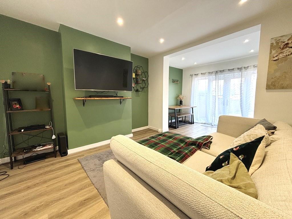 Sitting Room.JPG