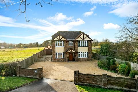 4 bedroom detached house for sale, Castle Hill Road, Totternhoe, LU6