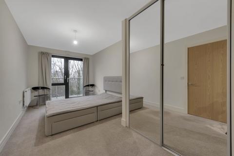 2 bedroom flat to rent, Gwynne Road, London, SW11