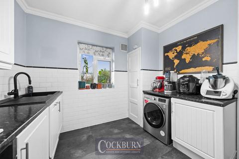 2 bedroom flat to rent, Beanshaw, London, SE9 3EX