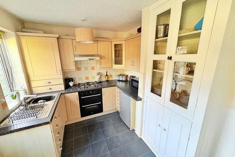 2 bedroom end of terrace house to rent, Ashleigh Road, Timplerley, Altrincham, Cheshire, WA15