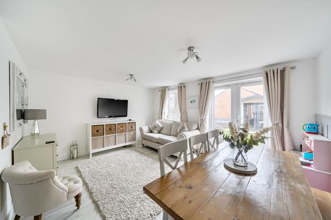 3 bedroom semi-detached house for sale, Otter Row, Covingham, Swindon, SN3