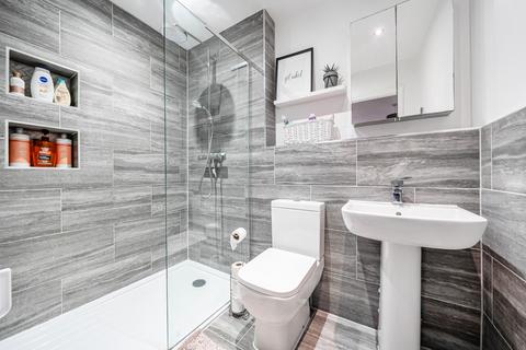 3 bedroom semi-detached house for sale, Otter Row, Covingham, Swindon, SN3