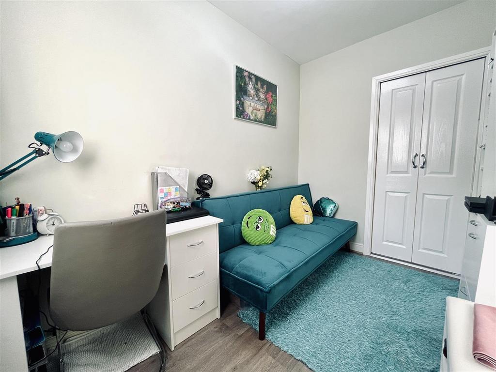 Bedroom 4/Study